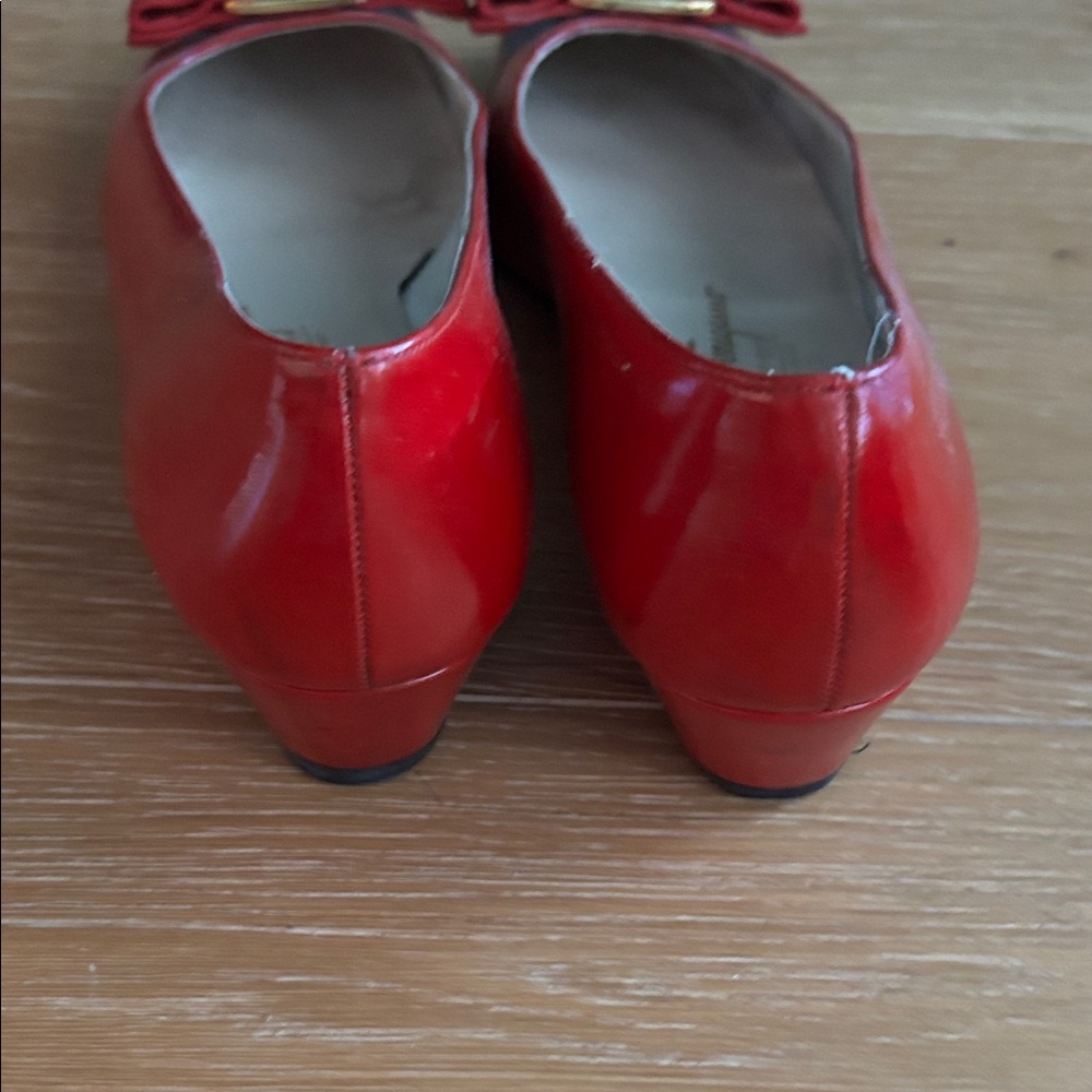 Salvatore Ferragamo Red Heels with Gold Accent - Picture 3 of 8
